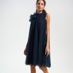 KLEID MIT BLUME von JOSEPH RIBKOFF